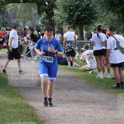 31.08.2025 - Elbe Triathlon Hamburg Luisa Fischer http://msf.ph/oto/8672015 31.08.2025 12:00:51 Laufen 1516, 1395 meine-sportfotos.de