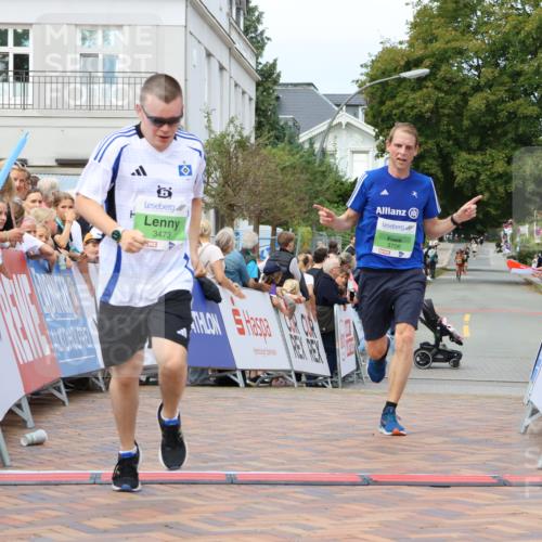 31.08.2025 - 21. Blankeneser Heldenlauf Strokosch-Dieckow http://msf.ph/oto/8672058 31.08.2025 10:52:48 Ziel 3706, 3473 meine-sportfotos.de