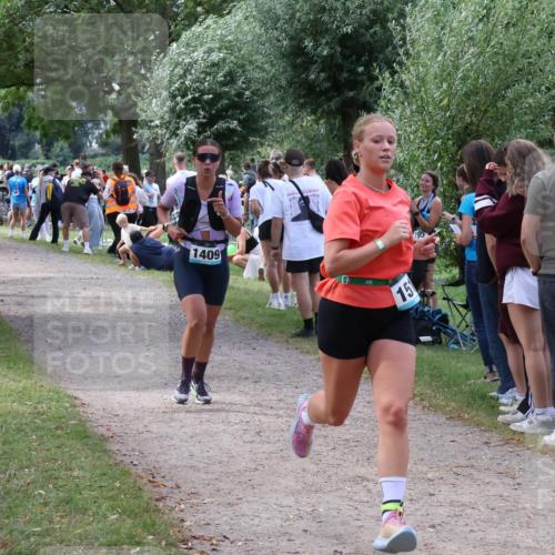 31.08.2025 - Elbe Triathlon Hamburg Luisa Fischer http://msf.ph/oto/8672060 31.08.2025 12:00:58 Laufen 1409, 15, 795 meine-sportfotos.de