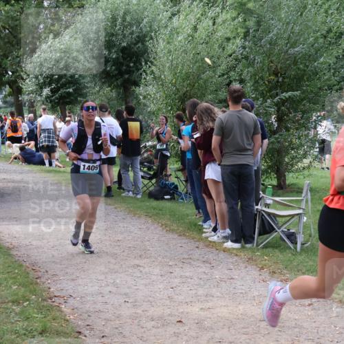 31.08.2025 - Elbe Triathlon Hamburg Luisa Fischer http://msf.ph/oto/8672066 31.08.2025 12:00:58 Laufen 1409 meine-sportfotos.de