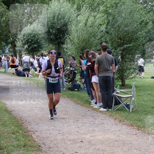 31.08.2025 - Elbe Triathlon Hamburg Luisa Fischer http://msf.ph/oto/8672069 31.08.2025 12:00:59 Laufen 1409, 795 meine-sportfotos.de