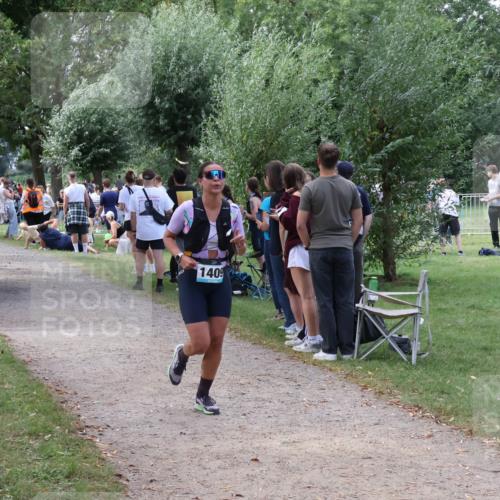 31.08.2025 - Elbe Triathlon Hamburg Luisa Fischer http://msf.ph/oto/8672071 31.08.2025 12:00:59 Laufen 1409, 99 meine-sportfotos.de