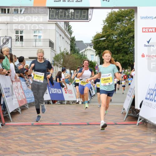31.08.2025 - 21. Blankeneser Heldenlauf Strokosch-Dieckow http://msf.ph/oto/8672107 31.08.2025 10:31:49 Ziel 2077, 2407, 2280, 2462, 2340, 2278 meine-sportfotos.de