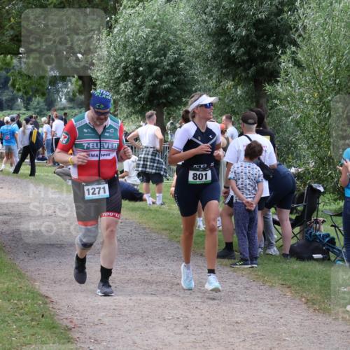 31.08.2025 - Elbe Triathlon Hamburg Luisa Fischer http://msf.ph/oto/8672112 31.08.2025 12:01:42 Laufen 7, 1000, 1271, 707632, 801 meine-sportfotos.de