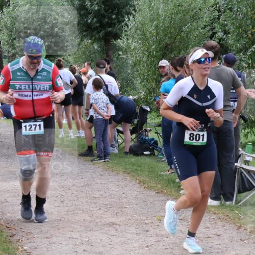31.08.2025 - Elbe Triathlon Hamburg Luisa Fischer http://msf.ph/oto/8672124 31.08.2025 12:01:43 Laufen 7, 1000, 1271, 801 meine-sportfotos.de