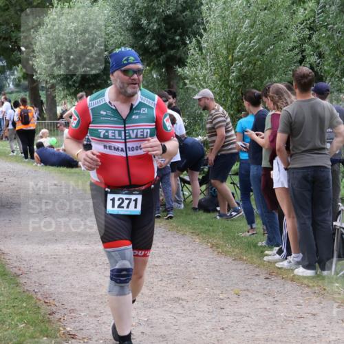 31.08.2025 - Elbe Triathlon Hamburg Luisa Fischer http://msf.ph/oto/8672133 31.08.2025 12:01:44 Laufen 1000, 1271 meine-sportfotos.de