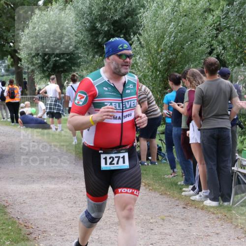 31.08.2025 - Elbe Triathlon Hamburg Luisa Fischer http://msf.ph/oto/8672136 31.08.2025 12:01:45 Laufen 1908, 1271 meine-sportfotos.de