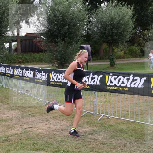 31.08.2025 - Elbe Triathlon Hamburg Luisa Fischer http://msf.ph/oto/8672163 31.08.2025 12:52:40 Laufen  meine-sportfotos.de