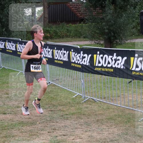31.08.2025 - Elbe Triathlon Hamburg Luisa Fischer http://msf.ph/oto/8672166 31.08.2025 12:52:49 Laufen 1666 meine-sportfotos.de
