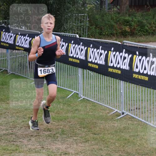 31.08.2025 - Elbe Triathlon Hamburg Luisa Fischer http://msf.ph/oto/8672184 31.08.2025 12:53:12 Laufen 1683 meine-sportfotos.de