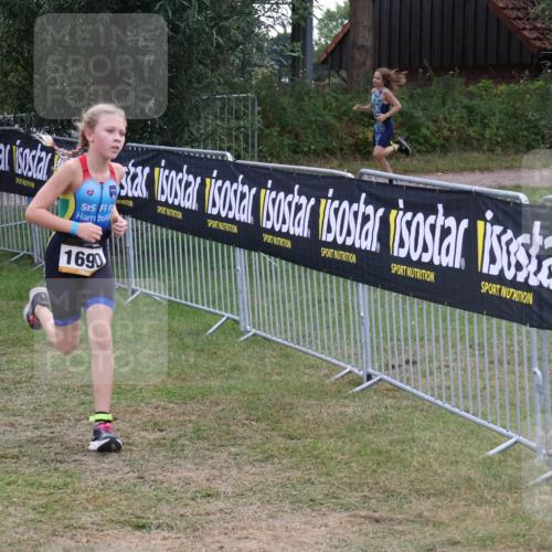 31.08.2025 - Elbe Triathlon Hamburg Luisa Fischer http://msf.ph/oto/8672205 31.08.2025 12:54:40 Laufen 1690 meine-sportfotos.de