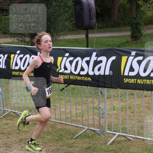 31.08.2025 - Elbe Triathlon Hamburg Luisa Fischer http://msf.ph/oto/8672242 31.08.2025 12:55:25 Laufen 16 meine-sportfotos.de