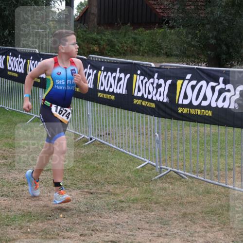 31.08.2025 - Elbe Triathlon Hamburg Luisa Fischer http://msf.ph/oto/8672256 31.08.2025 12:56:25 Laufen 1674 meine-sportfotos.de
