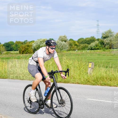 31.08.2025 - Elbe Triathlon Hamburg Michael Burmester http://msf.ph/oto/8672257 31.08.2025 10:04:39 Radfahren 400, 726, 920, 931 meine-sportfotos.de