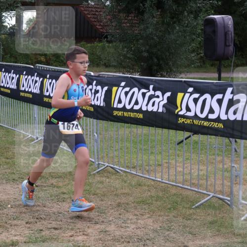 31.08.2025 - Elbe Triathlon Hamburg Luisa Fischer http://msf.ph/oto/8672259 31.08.2025 12:56:26 Laufen 1674 meine-sportfotos.de