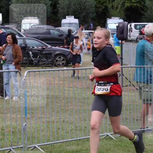 31.08.2025 - Elbe Triathlon Hamburg Luisa Fischer http://msf.ph/oto/8672267 31.08.2025 12:56:38 Laufen  meine-sportfotos.de