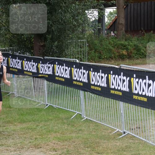31.08.2025 - Elbe Triathlon Hamburg Luisa Fischer http://msf.ph/oto/8672291 31.08.2025 12:56:49 Laufen 1695, 1688 meine-sportfotos.de