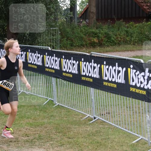 31.08.2025 - Elbe Triathlon Hamburg Luisa Fischer http://msf.ph/oto/8672299 31.08.2025 12:56:50 Laufen 1688 meine-sportfotos.de