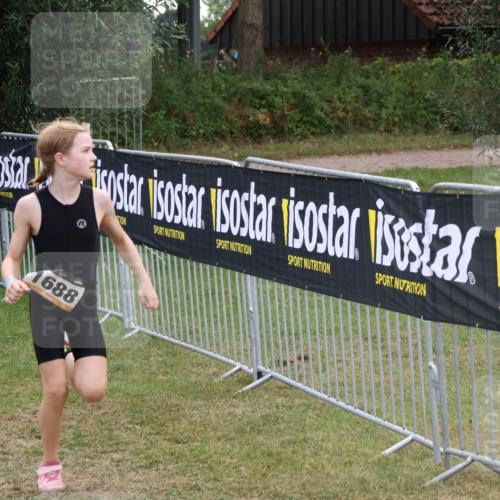 31.08.2025 - Elbe Triathlon Hamburg Luisa Fischer http://msf.ph/oto/8672301 31.08.2025 12:56:50 Laufen 1688 meine-sportfotos.de