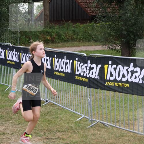 31.08.2025 - Elbe Triathlon Hamburg Luisa Fischer http://msf.ph/oto/8672305 31.08.2025 12:56:50 Laufen 1688 meine-sportfotos.de