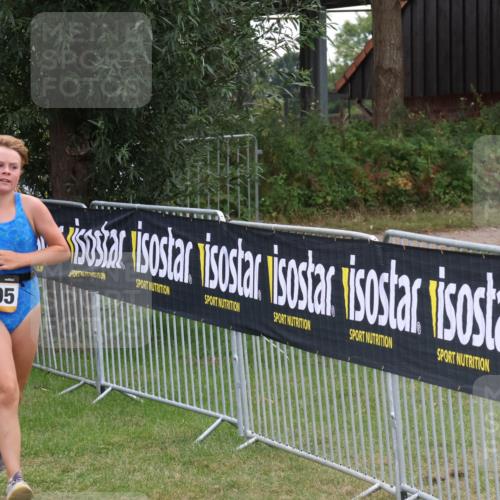 31.08.2025 - Elbe Triathlon Hamburg Luisa Fischer http://msf.ph/oto/8672310 31.08.2025 12:56:52 Laufen 1695 meine-sportfotos.de