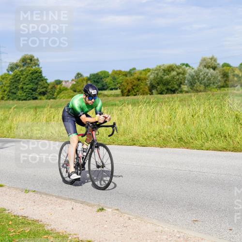 31.08.2025 - Elbe Triathlon Hamburg Michael Burmester http://msf.ph/oto/8672321 31.08.2025 10:05:00 Radfahren 413, 690, 792 meine-sportfotos.de