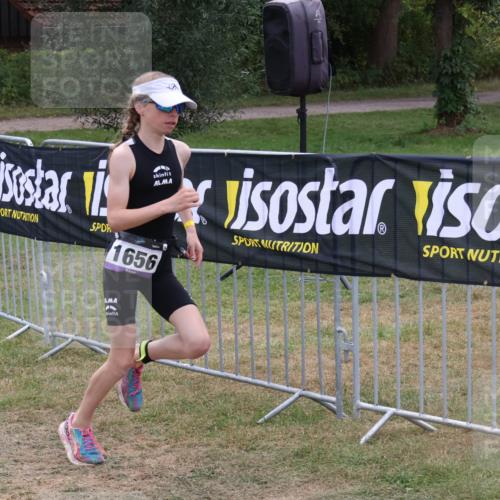 31.08.2025 - Elbe Triathlon Hamburg Luisa Fischer http://msf.ph/oto/8672331 31.08.2025 12:57:34 Laufen 1656 meine-sportfotos.de