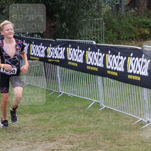 31.08.2025 - Elbe Triathlon Hamburg Luisa Fischer http://msf.ph/oto/8672337 31.08.2025 12:57:39 Laufen 1650 meine-sportfotos.de