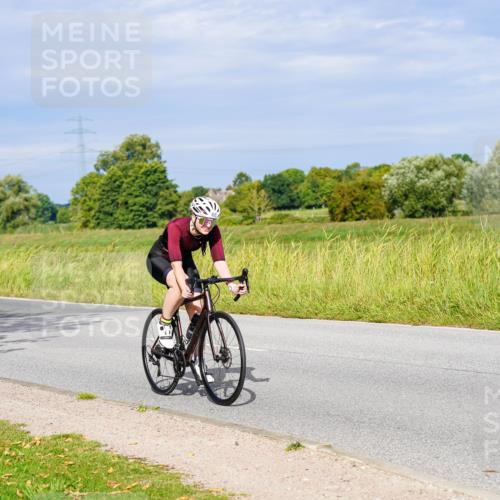 31.08.2025 - Elbe Triathlon Hamburg Michael Burmester http://msf.ph/oto/8672363 31.08.2025 10:05:09 Radfahren 399, 410, 413, 654, 822, 844, 892 meine-sportfotos.de