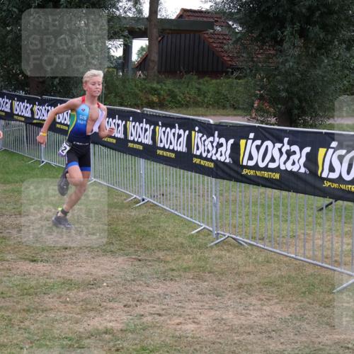 31.08.2025 - Elbe Triathlon Hamburg Luisa Fischer http://msf.ph/oto/8672406 31.08.2025 13:00:42 Laufen 1681 meine-sportfotos.de