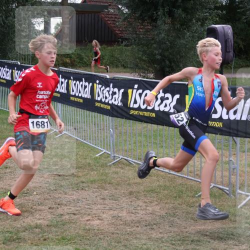 31.08.2025 - Elbe Triathlon Hamburg Luisa Fischer http://msf.ph/oto/8672411 31.08.2025 13:00:43 Laufen 3, 1681 meine-sportfotos.de