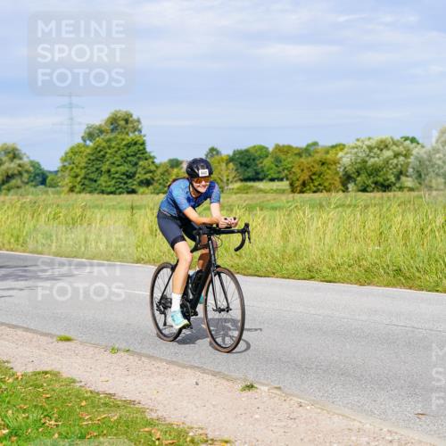 31.08.2025 - Elbe Triathlon Hamburg Michael Burmester http://msf.ph/oto/8672438 31.08.2025 10:05:18 Radfahren 410, 842 meine-sportfotos.de