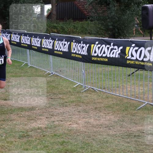31.08.2025 - Elbe Triathlon Hamburg Luisa Fischer http://msf.ph/oto/8672455 31.08.2025 13:00:58 Laufen 1721 meine-sportfotos.de