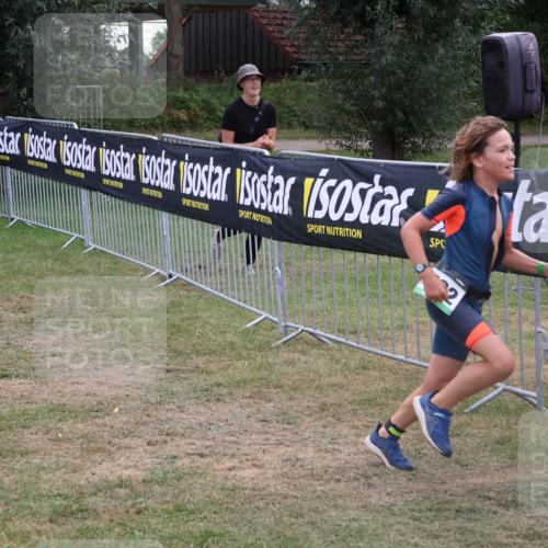 31.08.2025 - Elbe Triathlon Hamburg Luisa Fischer http://msf.ph/oto/8672491 31.08.2025 13:01:31 Laufen 1670 meine-sportfotos.de