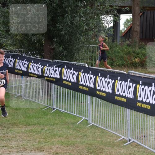 31.08.2025 - Elbe Triathlon Hamburg Luisa Fischer http://msf.ph/oto/8672523 31.08.2025 13:02:09 Laufen 1671 meine-sportfotos.de
