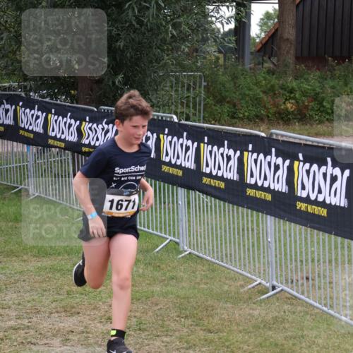 31.08.2025 - Elbe Triathlon Hamburg Luisa Fischer http://msf.ph/oto/8672534 31.08.2025 13:02:10 Laufen 1671 meine-sportfotos.de