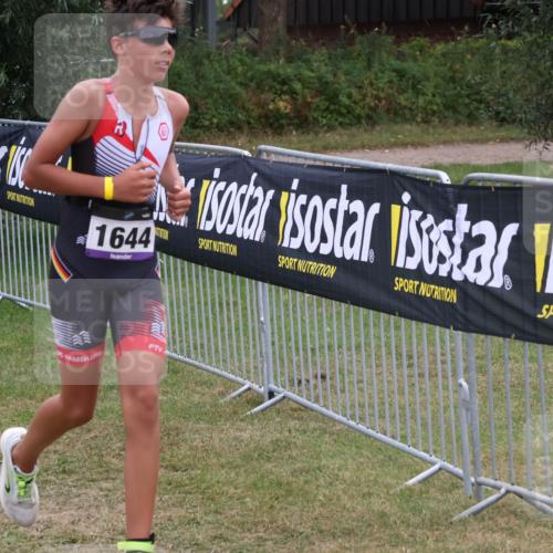 31.08.2025 - Elbe Triathlon Hamburg Luisa Fischer http://msf.ph/oto/8672539 31.08.2025 13:02:24 Laufen 1644 meine-sportfotos.de