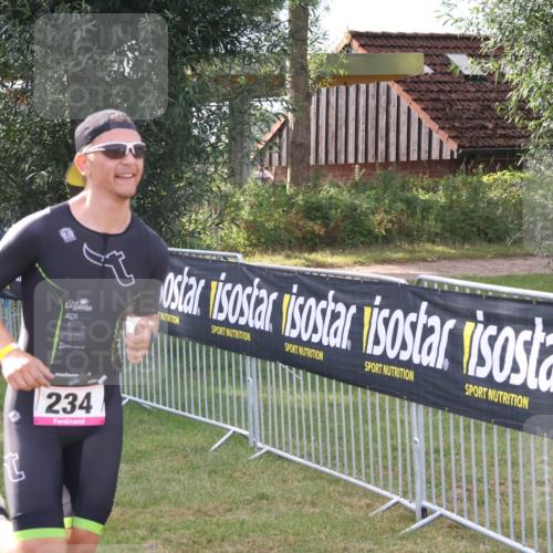 31.08.2025 - Elbe Triathlon Hamburg Luisa Fischer http://msf.ph/oto/8672601 31.08.2025 09:58:04 Laufen 234 meine-sportfotos.de