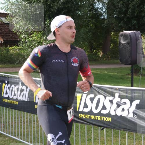 31.08.2025 - Elbe Triathlon Hamburg Luisa Fischer http://msf.ph/oto/8672611 31.08.2025 09:58:19 Laufen 1910 meine-sportfotos.de