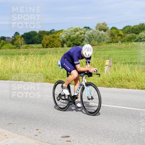 31.08.2025 - Elbe Triathlon Hamburg Michael Burmester http://msf.ph/oto/8672627 31.08.2025 10:08:00 Radfahren 517, 561, 575, 693, 724, 761 meine-sportfotos.de