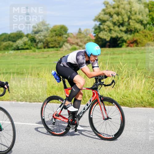 31.08.2025 - Elbe Triathlon Hamburg Michael Burmester http://msf.ph/oto/8672642 31.08.2025 10:08:03 Radfahren 517, 575, 693, 724, 761 meine-sportfotos.de