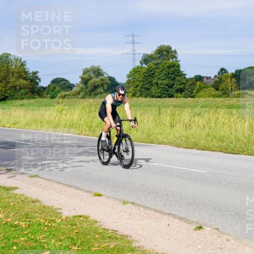 31.08.2025 - Elbe Triathlon Hamburg Michael Burmester http://msf.ph/oto/8672662 31.08.2025 10:08:12 Radfahren 390, 478, 703 meine-sportfotos.de