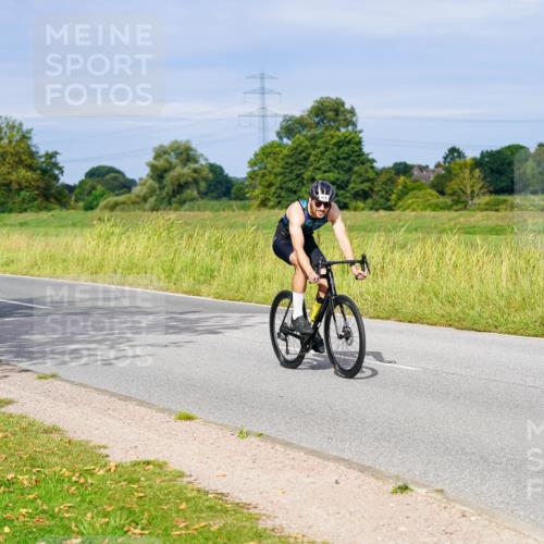 31.08.2025 - Elbe Triathlon Hamburg Michael Burmester http://msf.ph/oto/8672668 31.08.2025 10:08:13 Radfahren 390, 478, 703 meine-sportfotos.de