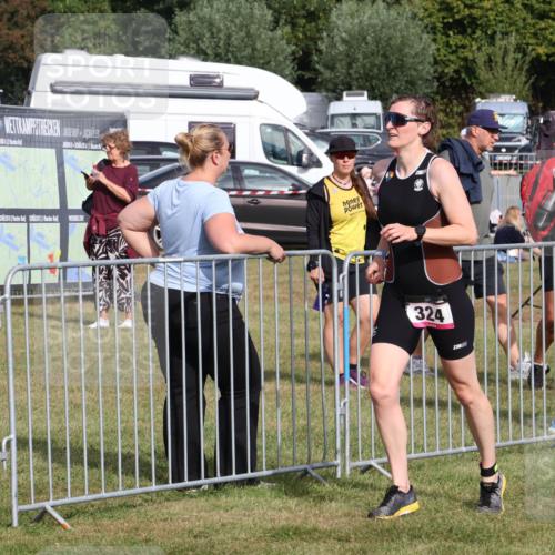 31.08.2025 - Elbe Triathlon Hamburg Luisa Fischer http://msf.ph/oto/8672671 31.08.2025 09:59:33 Laufen 82, 324, 3820 meine-sportfotos.de