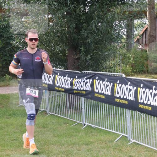 31.08.2025 - Elbe Triathlon Hamburg Luisa Fischer http://msf.ph/oto/8672703 31.08.2025 10:01:56 Laufen 174 meine-sportfotos.de