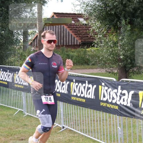31.08.2025 - Elbe Triathlon Hamburg Luisa Fischer http://msf.ph/oto/8672715 31.08.2025 10:01:57 Laufen 174 meine-sportfotos.de