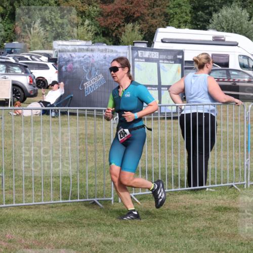 31.08.2025 - Elbe Triathlon Hamburg Luisa Fischer http://msf.ph/oto/8672724 31.08.2025 10:02:03 Laufen 2020, 284, 1 meine-sportfotos.de