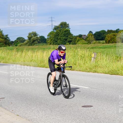 31.08.2025 - Elbe Triathlon Hamburg Michael Burmester http://msf.ph/oto/8672734 31.08.2025 10:08:27 Radfahren 472, 704, 741, 905, 922 meine-sportfotos.de