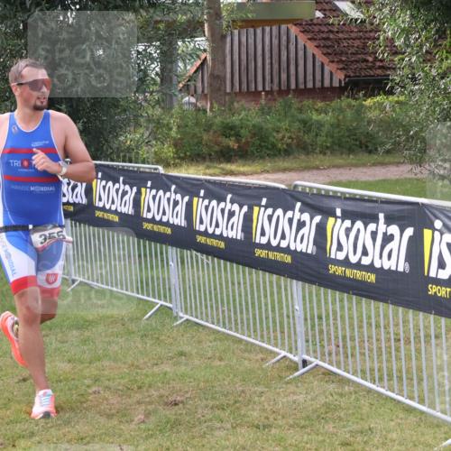 31.08.2025 - Elbe Triathlon Hamburg Luisa Fischer http://msf.ph/oto/8672741 31.08.2025 10:02:28 Laufen 355 meine-sportfotos.de