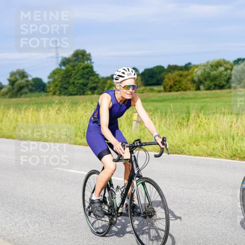 31.08.2025 - Elbe Triathlon Hamburg Michael Burmester http://msf.ph/oto/8672750 31.08.2025 10:08:30 Radfahren 704, 890, 905, 922 meine-sportfotos.de